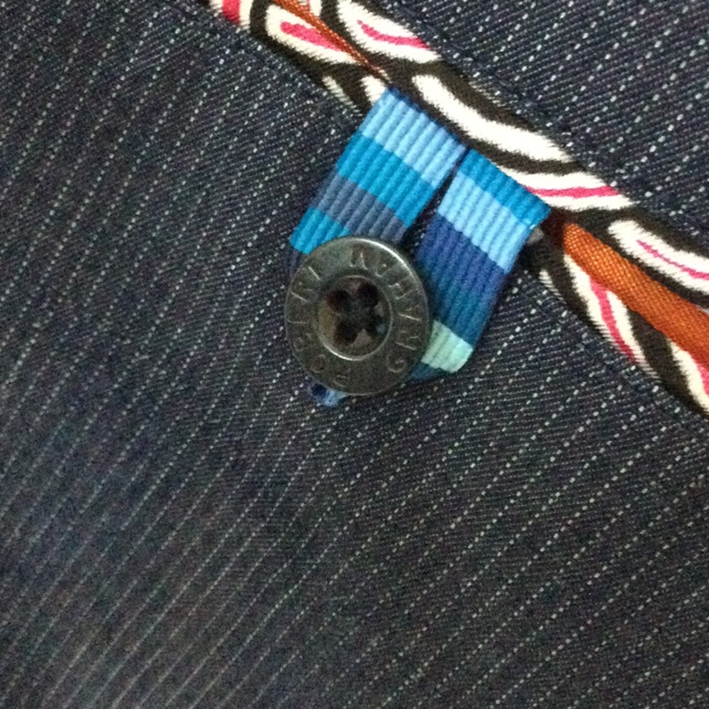 Like New Robert Graham sports coat - Picture 6 of 7